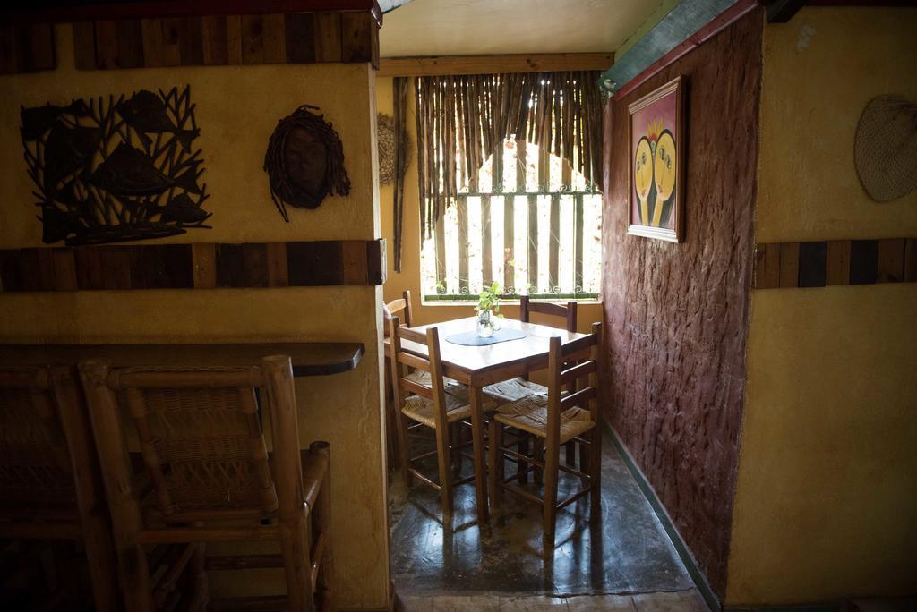 Hostal Doña Chava Pedernales Exterior foto