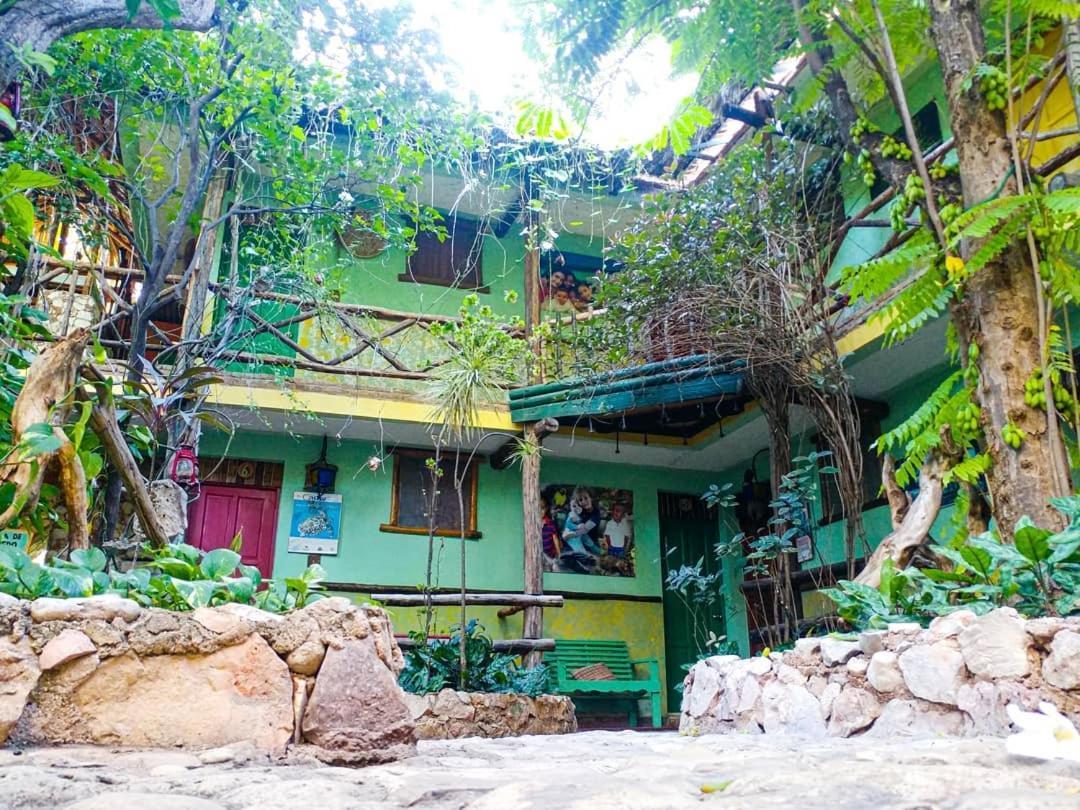 Hostal Doña Chava Pedernales Exterior foto